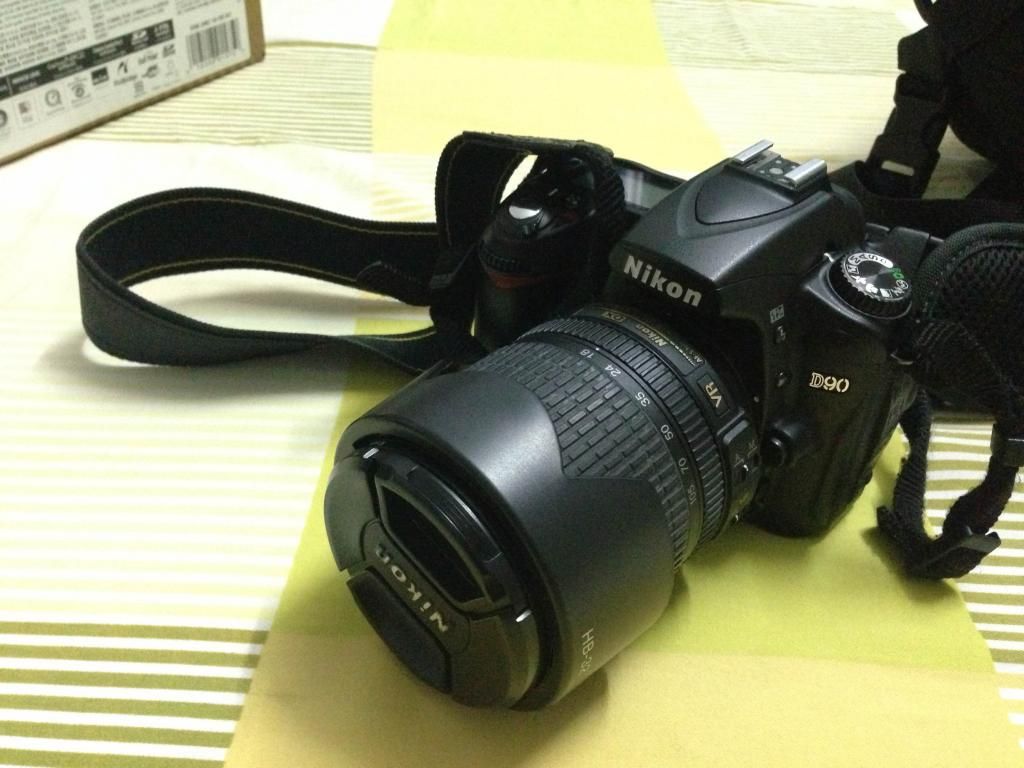 Cần bán Nikon D90 + lens kit 18-105 - fullbox 98% - 3