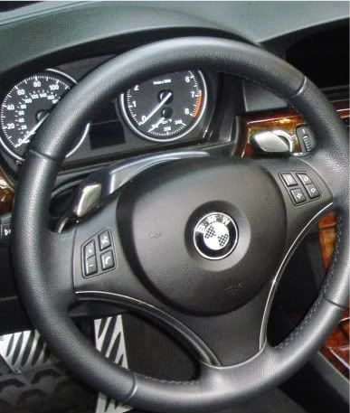 Bmw steering wheel roundel replacement #6