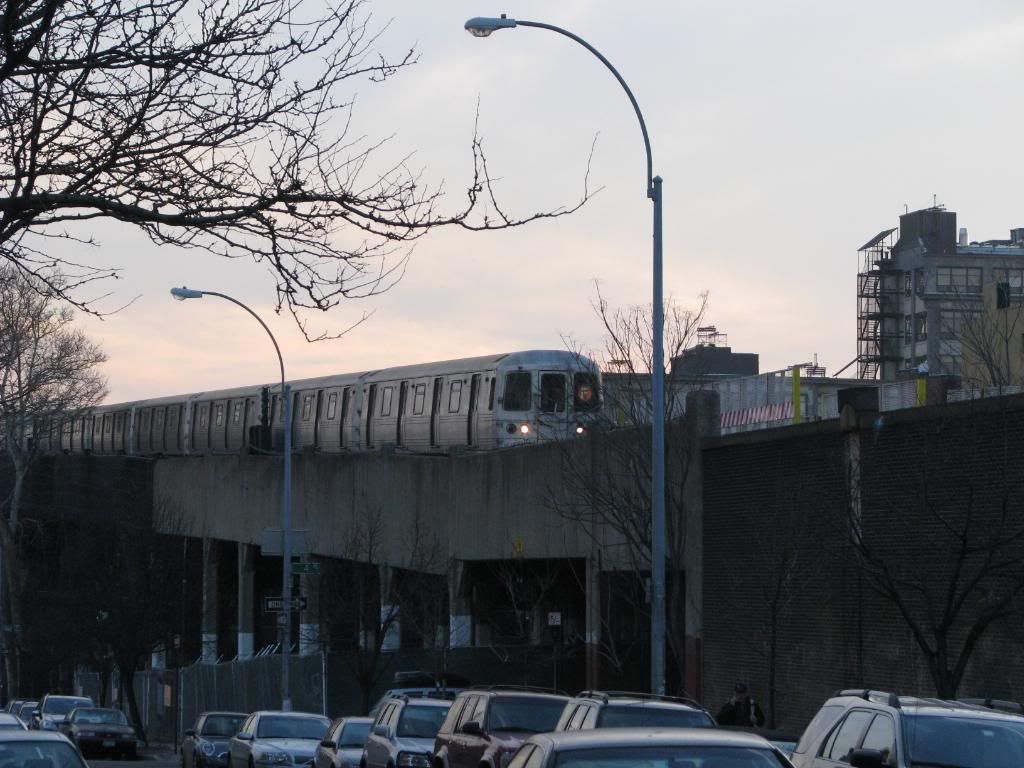 NB R46 F near the tunnel portal near Carrol St