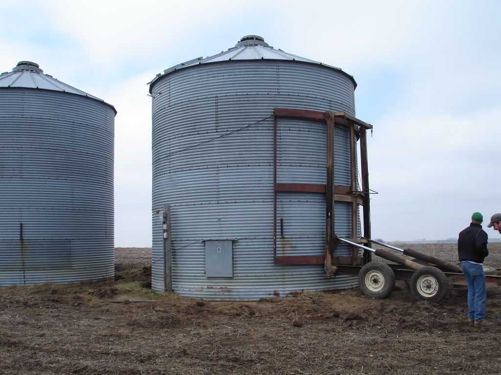 Pictures moving grain bins Yesterday's Tractors