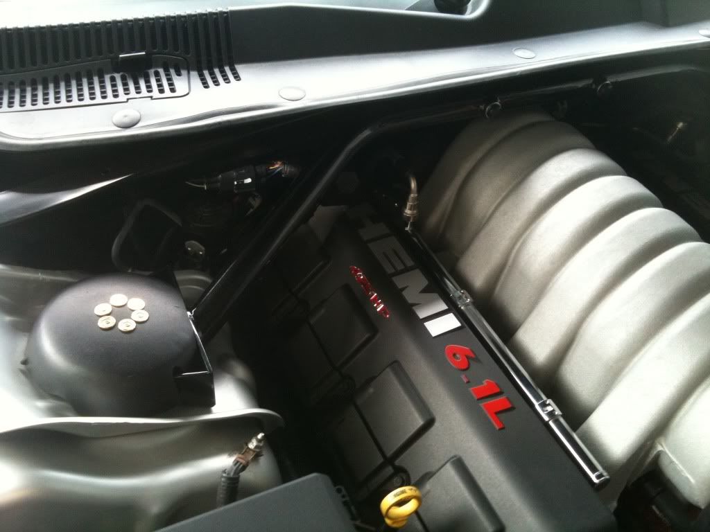 Serious Metal Strut Bar Installed on the SRT8...... Charger Forums