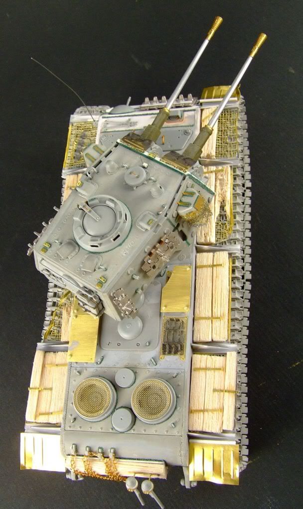 http://i230.photobucket.com/albums/ee274/malnabiker/What%20if%20captured%20converted%20kv1%20double%2037mm%20AA%20gun/Kv1capturedflakdouble37mmgunAAwhatiftrumpeterfull2.jpg