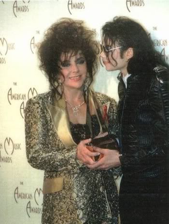 Michael-Jackson-Liz-Taylor-american-music-awards.jpg