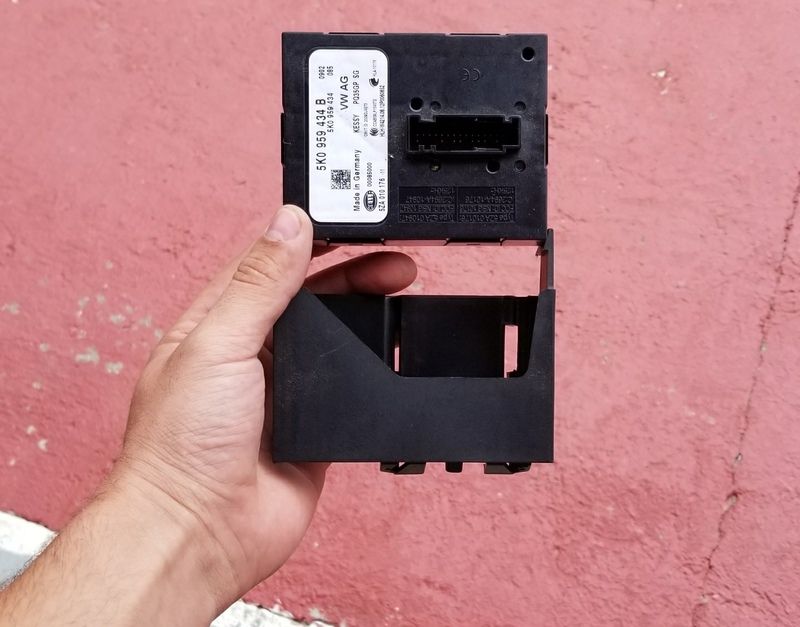 2013 vw jetta tdi access/start authorisation module