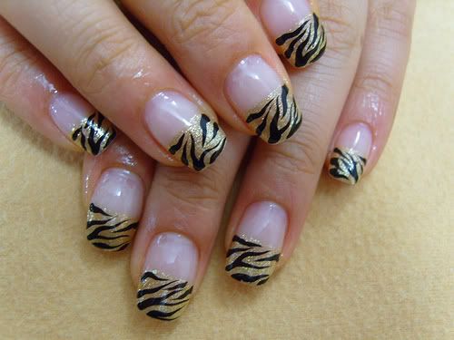 Black and White Nail Art Designs