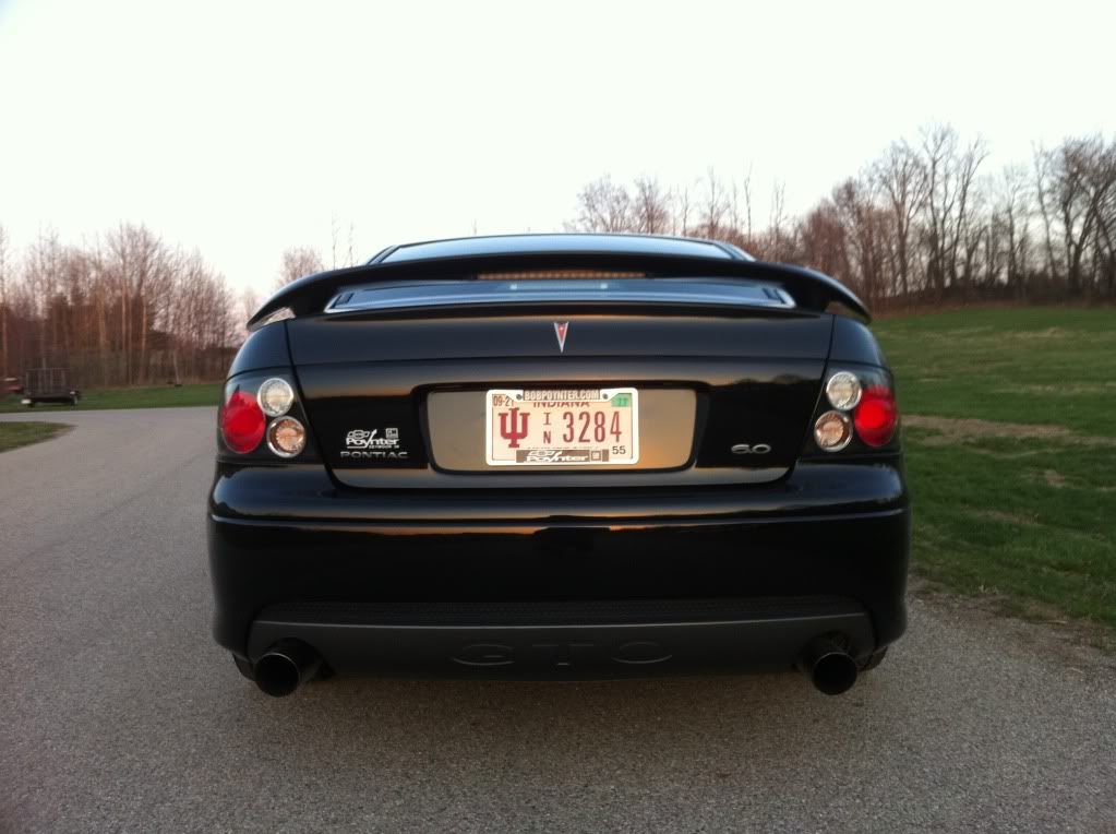 Stock exhaust hitting rubber donut on driveshaft?? LS1GTO Forums