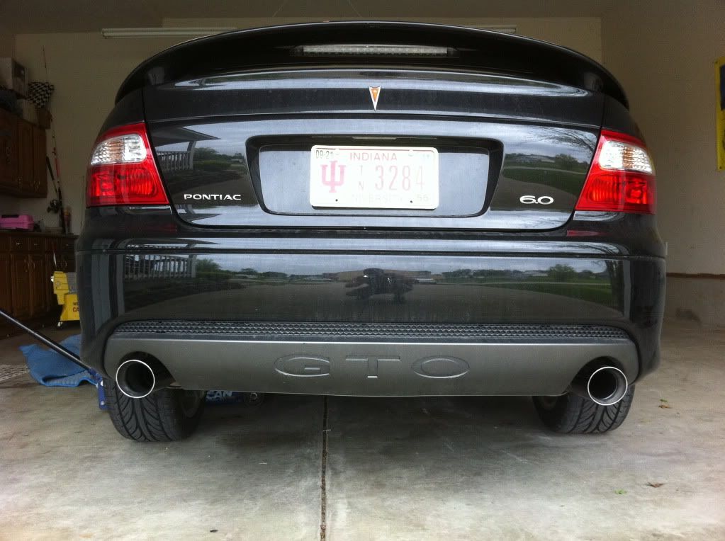 Stock exhaust hitting rubber donut on driveshaft?? LS1GTO Forums