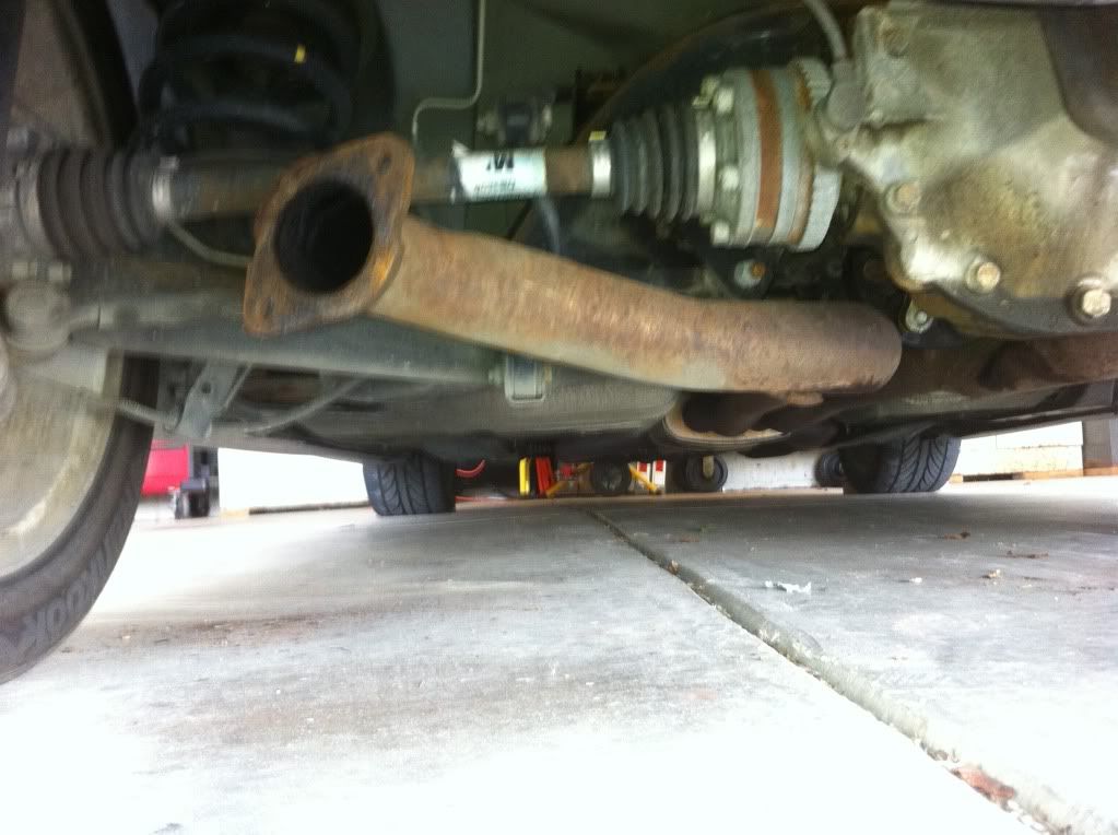 Stock exhaust hitting rubber donut on driveshaft?? LS1GTO Forums