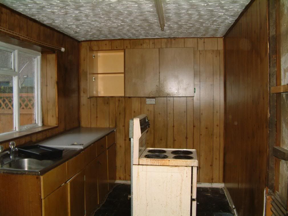 Kitchen01.jpg