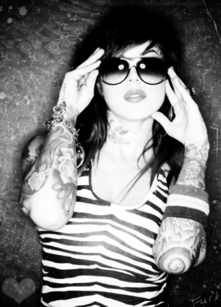 girl with addictive tattoos-1021