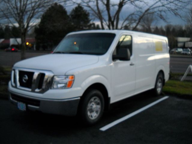 NissanVan1_zps8ee3cab4.jpg