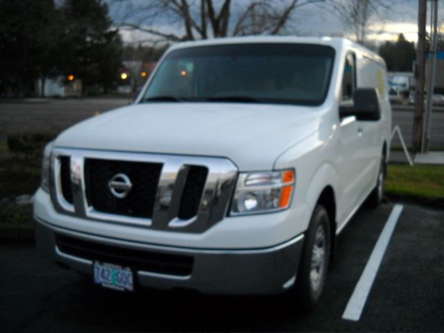 NissanVan2_zps4e7c8ac0.jpg