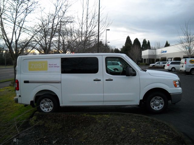 NissanVan3_zps1158e97d.jpg