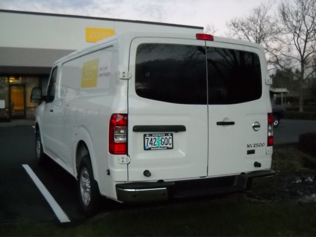 NissanVan4_zpsadd7e7c3.jpg