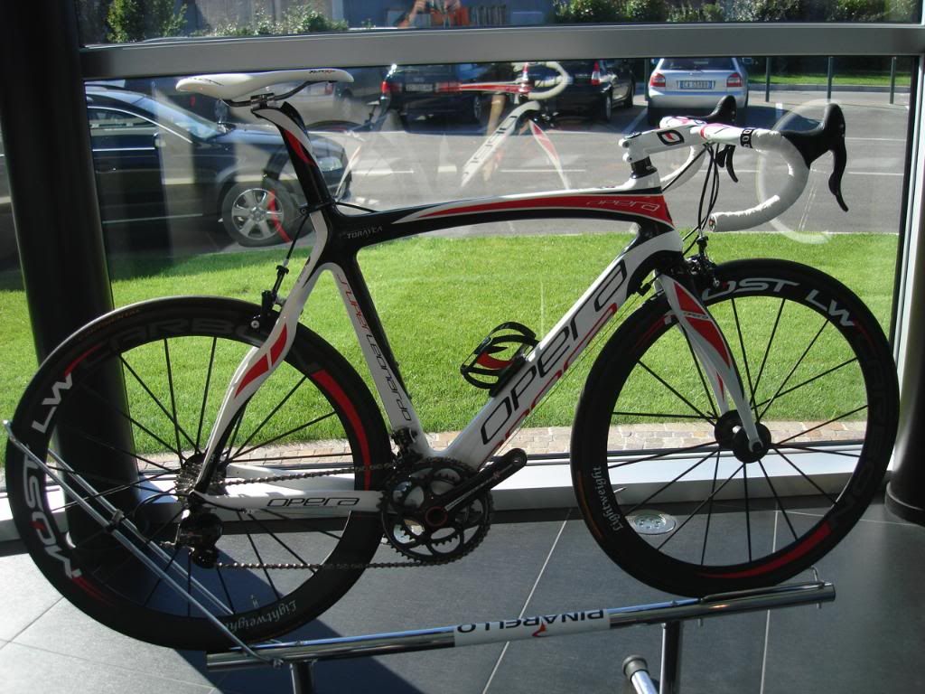 pinarello bike shop