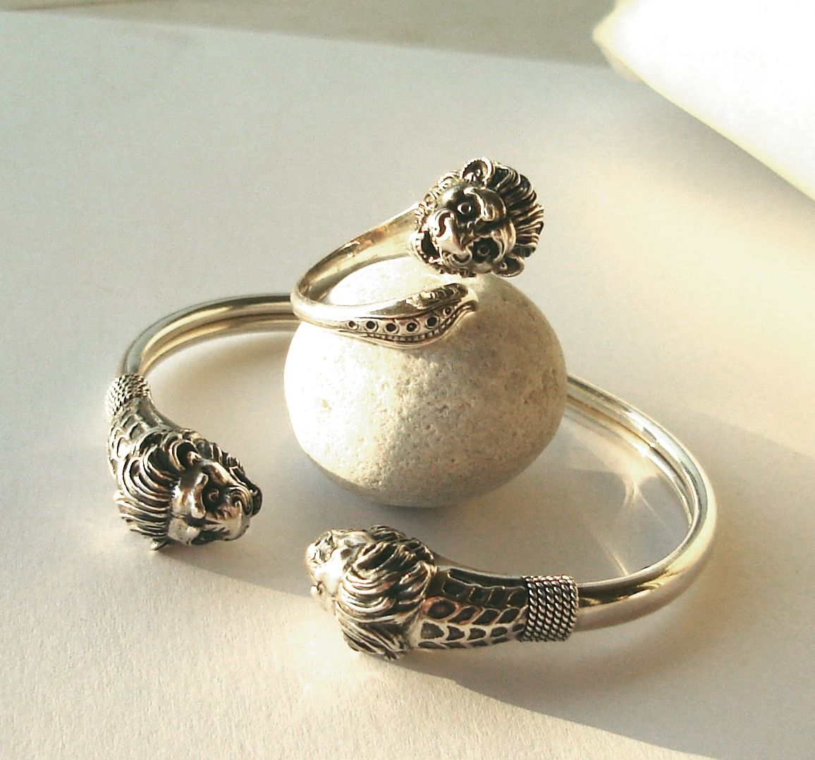 greek jewelry, bracelet, lion torc